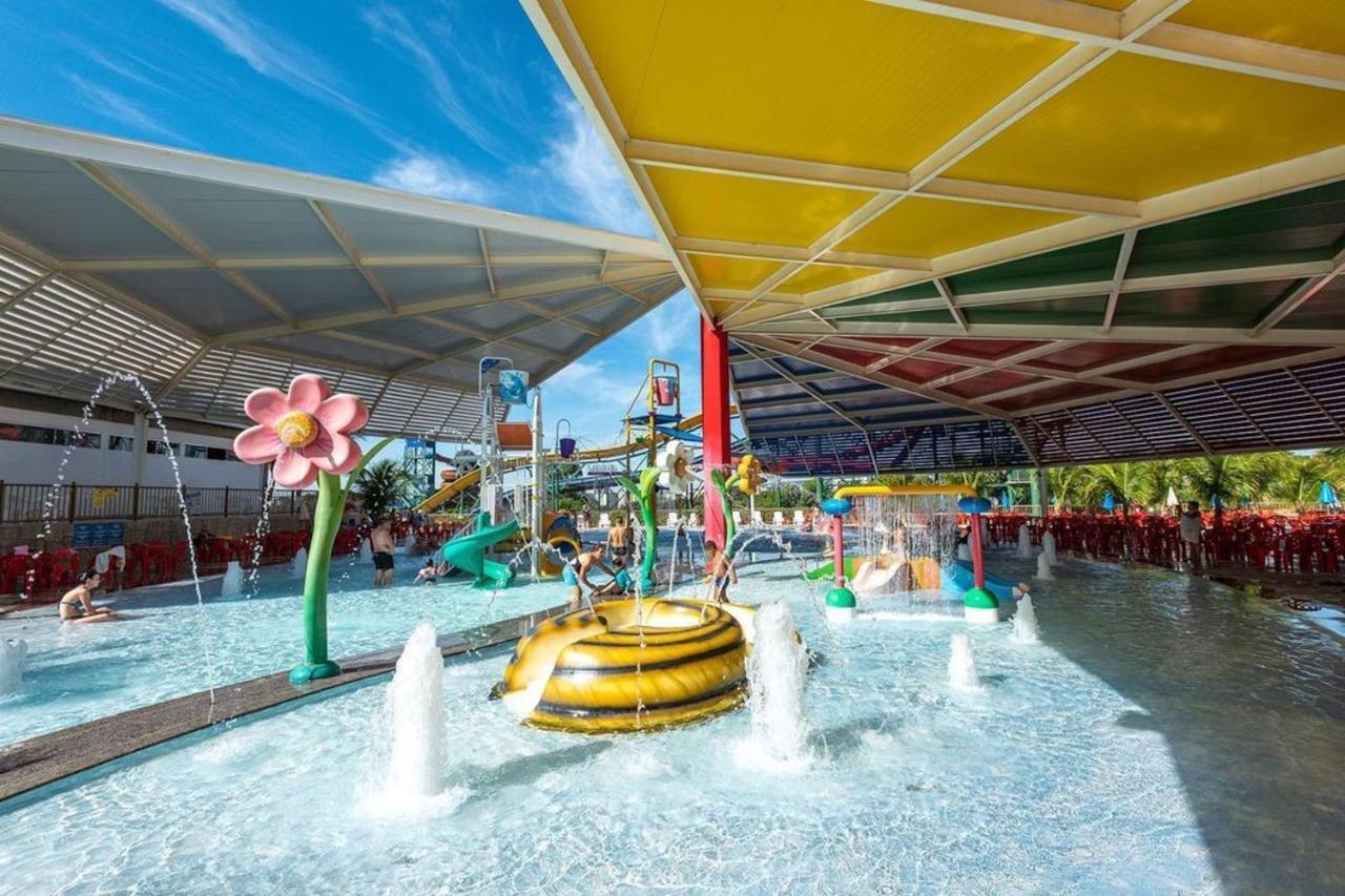 Caldas Novas - Piazza Diroma - Com Ingressos Do Acqua Park Todos Os Dias 外观 照片